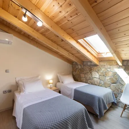Stamatina Villa Katomerion